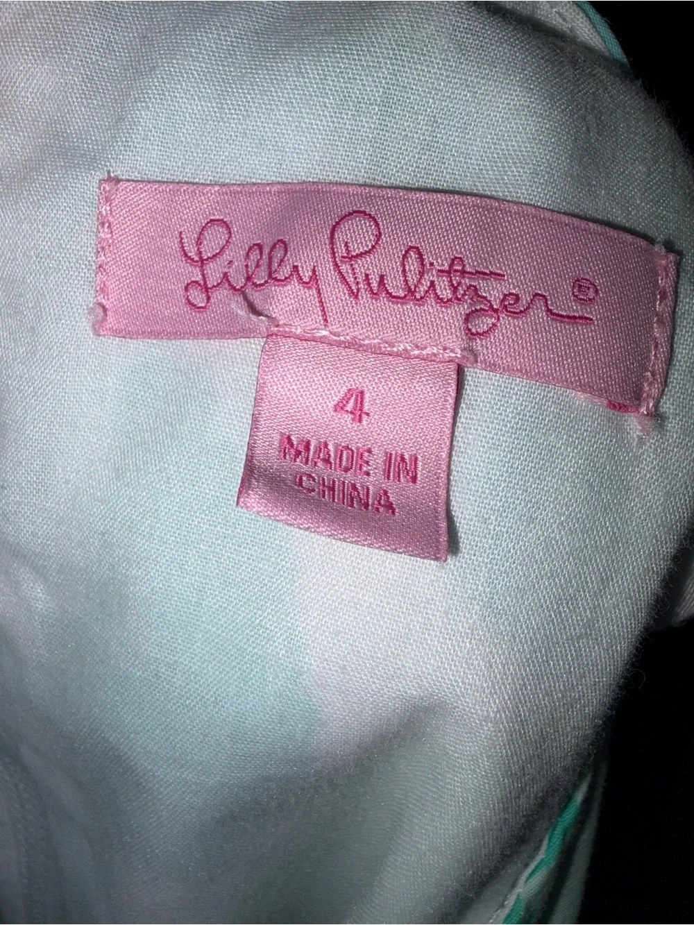 Lily Pulitzer dress in signature Lily print with white floral lace appliqué sz 4